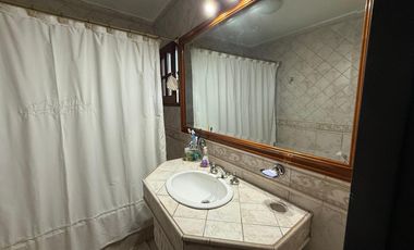 Casa sarandi cinco ambientes en venta