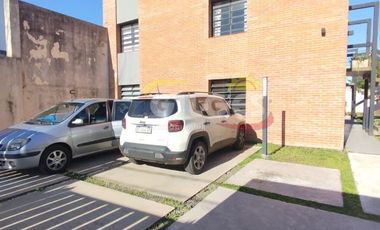 Alquiler de Departamento 2 Ambientes  en Castelar  Con Cochera doble, Parrilla y Pileta