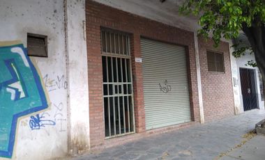 venta   local   213 m2  caseros