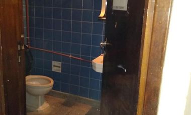 venta   local   213 m2  caseros