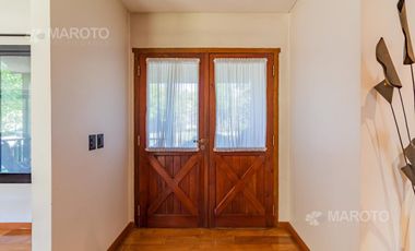 CASA EN VENTA EN BARRIO PRIVADO SEPTIEMBRE - MAROTO PROPIEDADES