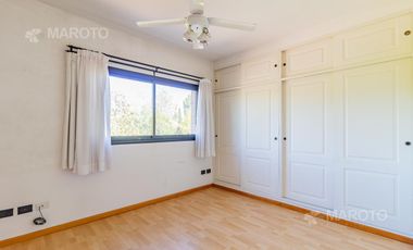 CASA EN VENTA EN BARRIO PRIVADO SEPTIEMBRE - MAROTO PROPIEDADES