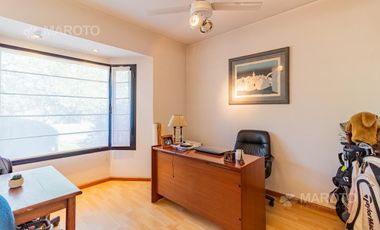 CASA EN VENTA EN BARRIO PRIVADO SEPTIEMBRE - MAROTO PROPIEDADES