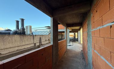 Ramon Franco 5629, Wilde ¡Dos ambientes al contrafrente con parrilla a la venta!