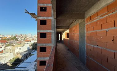 Ramon Franco 5629, Wilde ¡Dos ambientes al contrafrente con parrilla a la venta!