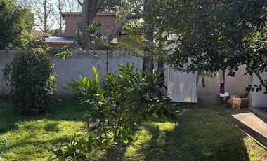 Casa en  venta La Caleta con quincho