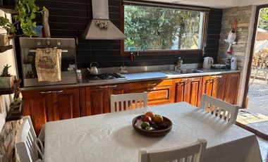 Casa en  venta La Caleta con quincho