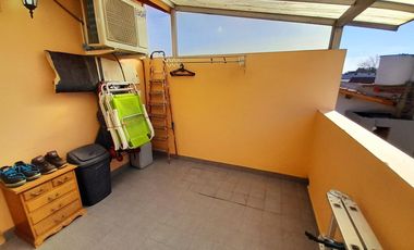 Sólido Dúplex 4 amb con detalles de categoría! Olivos.