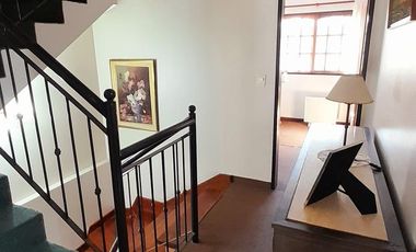 Sólido Dúplex 4 amb con detalles de categoría! Olivos.