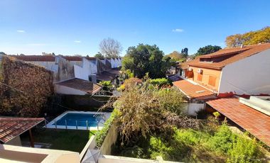 Sólido Dúplex 4 amb con detalles de categoría! Olivos.