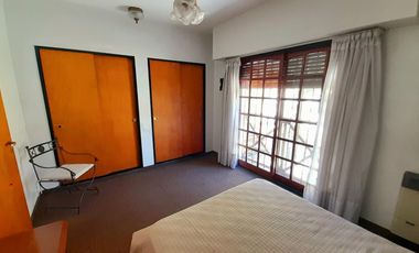 Sólido Dúplex 4 amb con detalles de categoría! Olivos.