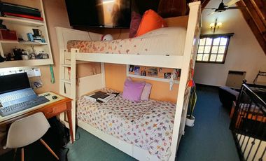 Sólido Dúplex 4 amb con detalles de categoría! Olivos.