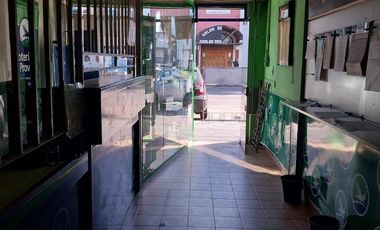 Locales en venta - 2 Deposito 2 Baños - 303Mts2 - Rafael Calzada, Almirante Brown