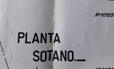 Depósito en venta - PB y sótano - A RECICLAR -  más de 300 mts en Caballito - sin expensas