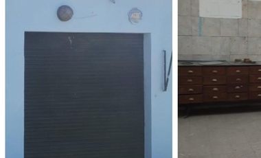 Locales Comerciales en venta - 300Mts2 - Merlo