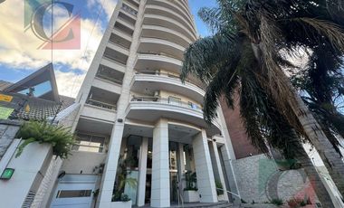 Departamento de 4 ambientes con cochera Apto credito