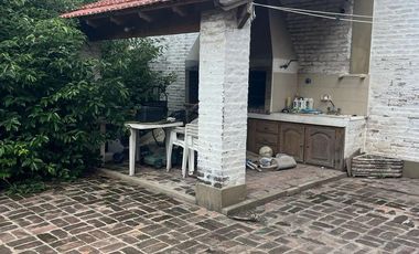 Casa en  Luis Guillón