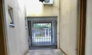 Cochera en venta - 12Mts2 - Caseros