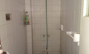 Casa en venta - 1 Dormitorio 1 Baño - Cochera - 690Mts2 - Glew, Almirante Brown