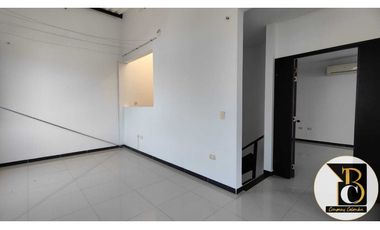 SE ARRIENDA CASA DE 3 PISOS EN EL BARRIO CARIBABARE