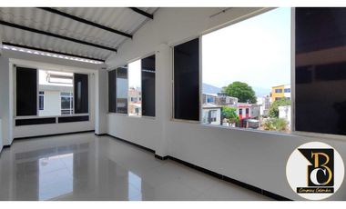 SE ARRIENDA CASA DE 3 PISOS EN EL BARRIO CARIBABARE