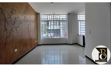 SE ARRIENDA CASA DE 3 PISOS EN EL BARRIO CARIBABARE