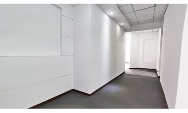 Vendo oficina sector Manila piso alto