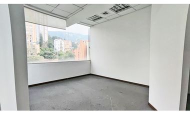 Vendo oficina sector Manila piso alto