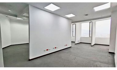 Vendo oficina sector Manila piso alto