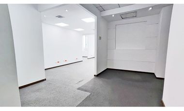 Vendo oficina sector Manila piso alto