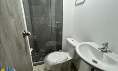 SE ARRIENDA AMPLIO APARTAMENTO EDIFICIO ALPES DE  FLORIDABLANCA