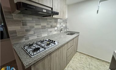 SE ARRIENDA AMPLIO APARTAMENTO EDIFICIO ALPES DE  FLORIDABLANCA