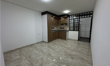 EN VENTA HERMOSA CASA VEHICULAR FUSAGASUGA 3 NIVELES