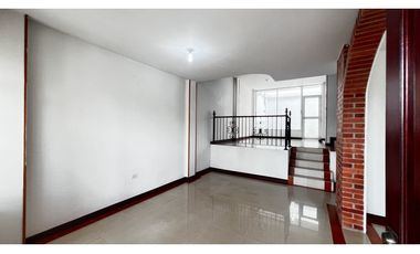 ARRIENDO CASA EN VILLETA