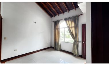 ARRIENDO CASA EN VILLETA