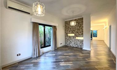 ALQUILER DE CASA EN CLAYTON - PH EMBASSY CLUB