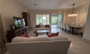 The Reserve, Planta baja