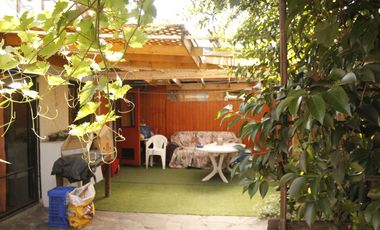 CASA FAMILIAR EN ATRACTIVO BARRIO - VILLA QUINCHAMALÍ