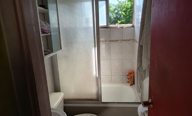 CASA FAMILIAR EN ATRACTIVO BARRIO - VILLA QUINCHAMALÍ