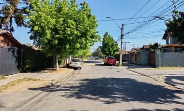 CASA FAMILIAR EN ATRACTIVO BARRIO - VILLA QUINCHAMALÍ