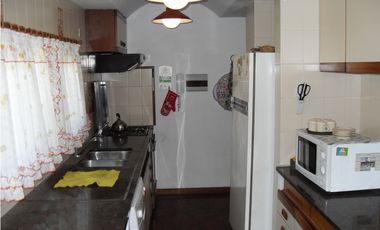 MOGOTES;  AMPLIO CHALET CON GRAN PARQUE