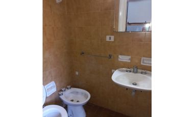 MOGOTES;  AMPLIO CHALET CON GRAN PARQUE