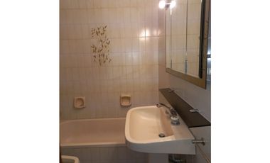 MOGOTES;  AMPLIO CHALET CON GRAN PARQUE