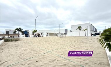 Casa moderna en renta sin muebles – Urbanización Barú, Manta