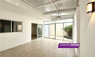 Casa moderna en renta sin muebles – Urbanización Barú, Manta