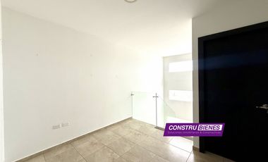 Casa moderna en renta sin muebles – Urbanización Barú, Manta