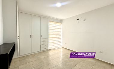 Casa moderna en renta sin muebles – Urbanización Barú, Manta