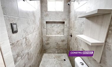 Casa moderna en renta semi amoblada – Urbanización Barú, Manta