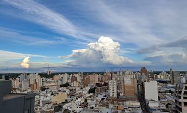 ¡Alquilo departamento amoblado y equipado a cinco cuadras de Plaza Roca!