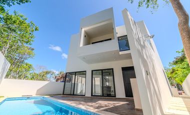 Casa en en venta en Akumal, 3 recámaras en residencial privada, jacuzzi y alberca privada.